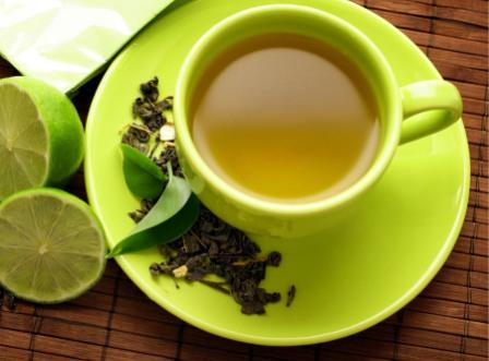 ¿El té verde ayuda con el estreñimiento?